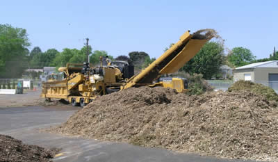 Vermeer HG525 Horizontal Grinder owned by Cumberland County in operation at the facility
